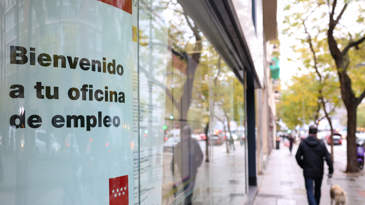 El paro subió en 30.392 personas en enero, su menor alza en este mes desde 2022