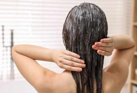 Gema Casas, peluquera, sobre cuántas veces usar mascarilla: «En el caso del pelo fino, menos es más»