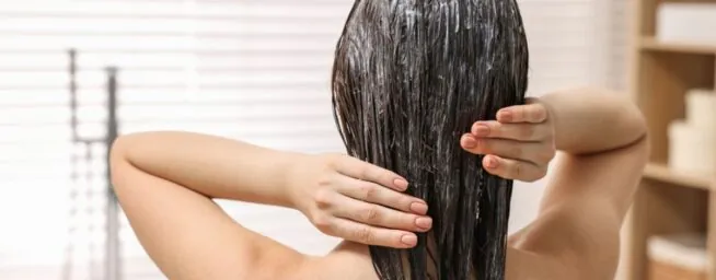 Gema Casas, peluquera, sobre cuántas veces usar mascarilla: «En el caso del pelo fino, menos es más»