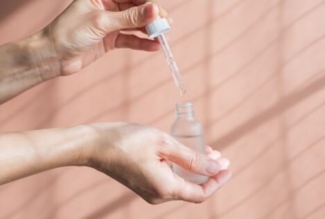 Helena Rodero, farmacéutica, advierte sobre la efectividad del retinal: «Es mentira, no es 11 veces más potente que el retinol»