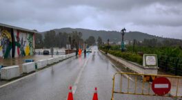 Más de 170 carreteras siguen cortadas por las inundaciones y los desprendimientos