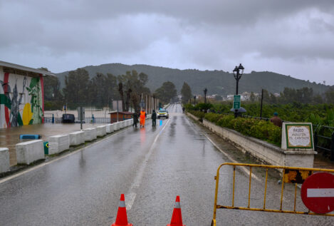 Más de 170 carreteras siguen cortadas por las inundaciones y los desprendimientos