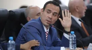 El Congreso peruano destituye a su presidente, José Jerí, tras recibir siete mociones de censura