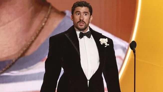 Juan Avellaneda, estilista, se moja sobre los looks de Bad Bunny, Lady Gaga o Sabrina Carpenter en los Grammy: «Alguno ha ido muy fuerte»