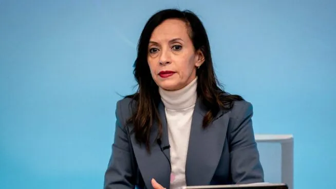 La exministra Beatriz Corredor pide que Vito Quiles retire sus datos privados de sus redes