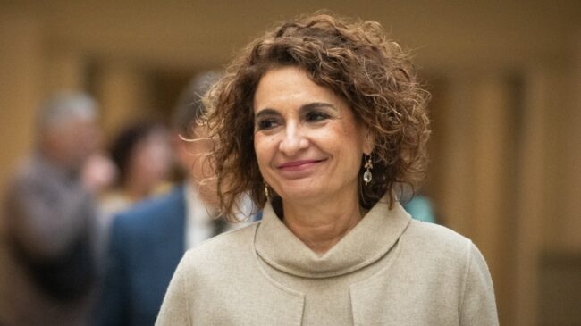 Montero dice que el diálogo con Junts «es posible» tras la caída del 'escudo social'