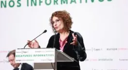 Montero mantiene su promesa de presentar presupuestos y confía en conseguir apoyos