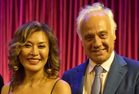 Exteriores pagó 18.000 euros a la amiga china del embajador en India vinculada a Zapatero