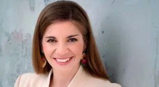 Marian Rojas (42), psiquiatra, advierte que buscamos felicidad en el lugar equivocado: «No está en el pasado ni en el futuro»