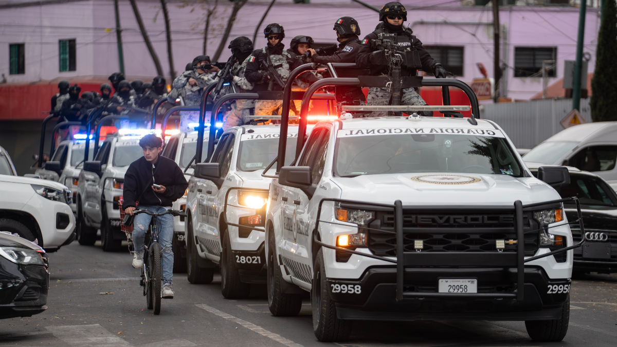 Detienen a 25 personas por los disturbios tras la muerte del narco ‘El Mencho’ en México