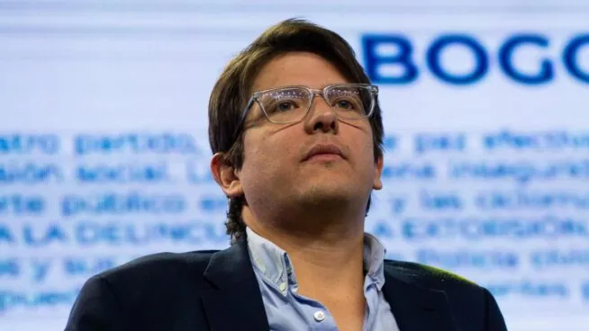 Condenada a más de 21 años de cárcel la mujer que entregó el arma que asesinó a Miguel Uribe