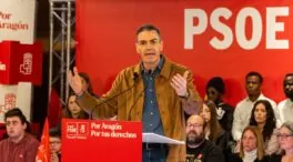 Una edil del PP interrumpe el mitin de Sánchez al grito de «hijo de puta» y termina expulsada