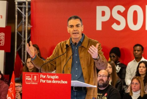Una edil del PP interrumpe el mitin de Sánchez al grito de «hijo de puta» y termina expulsada