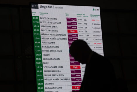 Renfe, Iryo y Ouigo reorganizan sus trenes en la línea Madrid-Barcelona para adaptarse a Adif