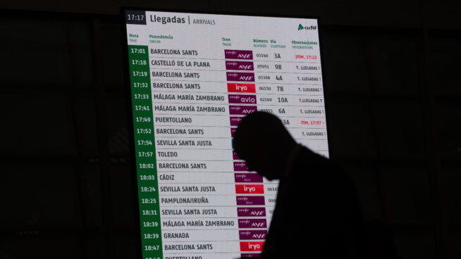 Renfe, Iryo y Ouigo reorganizan sus trenes en la línea Madrid-Barcelona para adaptarse a Adif