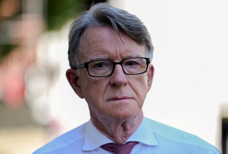 Un exministro británico dejará la Cámara de los Lores al trascender su relación con Epstein