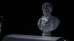 Séneca, filósofo, ya lo aconsejó a sus 65 años: «La verdadera felicidad es disfrutar el presente sin dependencia ansiosa del futuro»