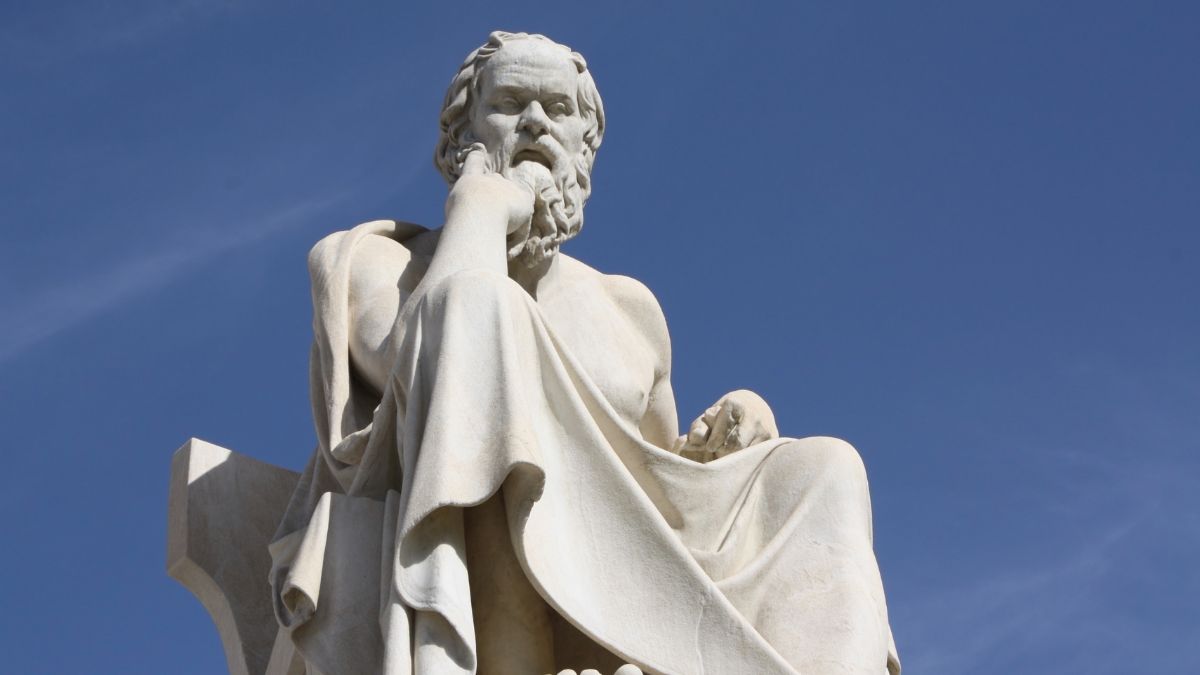 Sócrates, filósofo, ya lo adelantó a sus 70 años: «Si consigues una buena pareja, serás feliz»