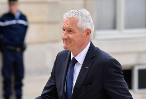 La policía noruega registra la casa del ex primer ministro Jagland por sus vínculos con Epstein