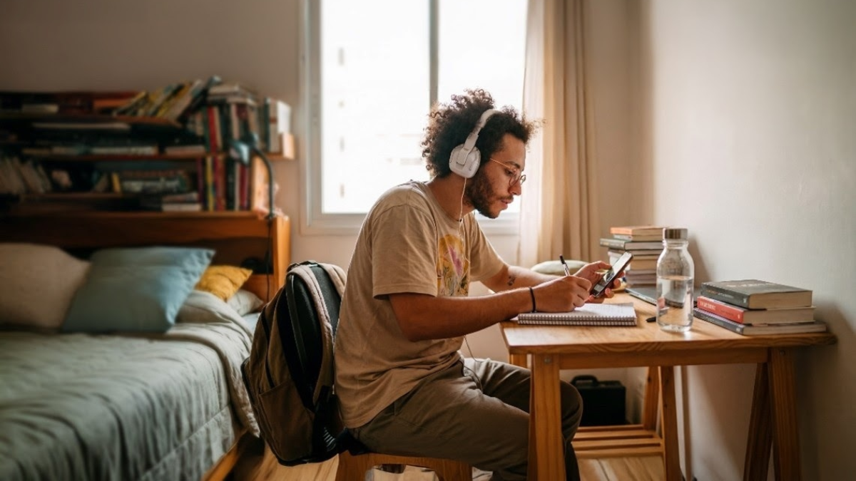 British Council y Santander ofrecen 30.000 cursos de inglés online gratuitos en 2026