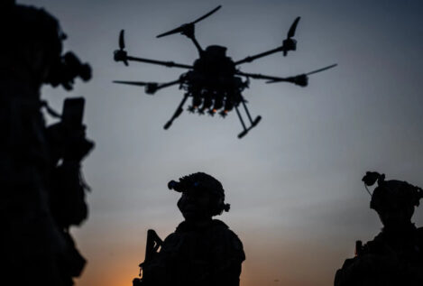 Esto es nuevo: un dron bombardero rescata a dos soldados ucranianos de su cautiverio