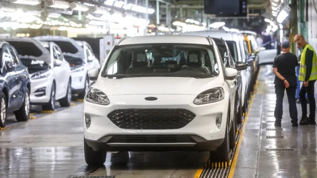 La producción de coches en España creció en enero un 2,6 %, con 173.406 vehículos nuevos