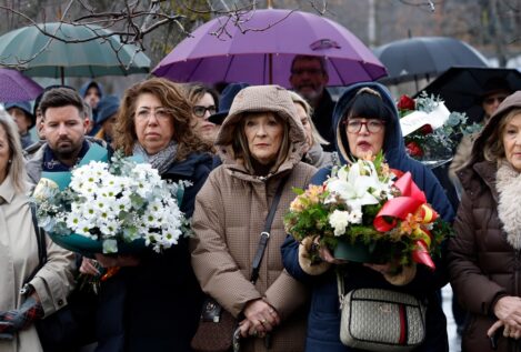 Las víctimas de ETA denuncian el «abandono» del Gobierno en el Día de su memoria