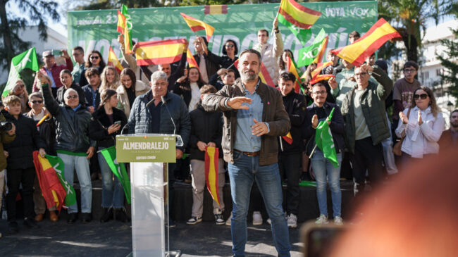 Vox es ya la segunda fuerza por delante del PSOE en Almería, Málaga, Murcia y Alicante