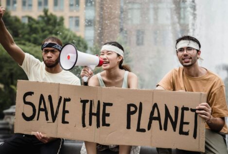 El activismo de los imbéciles