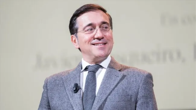 Albares, dispuesto a recibir a María Corina Machado aunque aún no lo ha solicitado