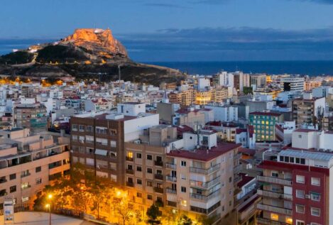Alicante lidera la compra de viviendas por extranjeros: ya representan el 43% del total 