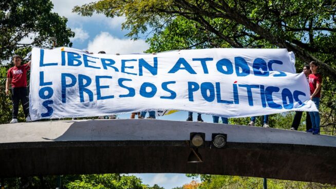 La oposición venezolana denuncia que solo haya 19 excarcelados 48 horas después de la amnistía