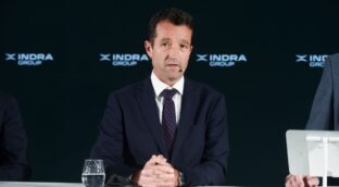 Sánchez podría lograr sacar a Escribano de Indra, pero no apartarle de contratos críticos