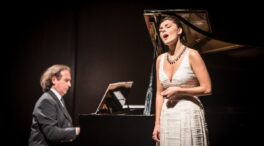 Angélica de la Riva canta 'De Río a La Habana' en el Círculo de Bellas Artes