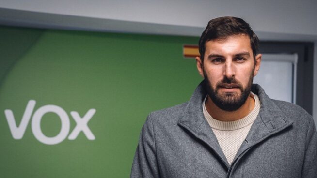 Vox continúa la purga: se plantea relevar a su líder en Murcia por alguien más «sumiso»
