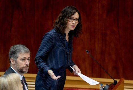 Ayuso dice que la medalla a EEUU es «a una nación», no a gobiernos «que van y que vienen»