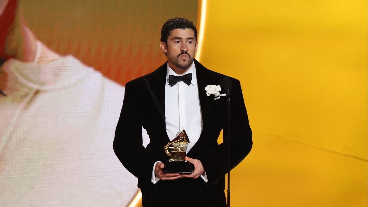 Bad Bunny gana el Grammy a mejor álbum de música urbana y carga contra el ICE