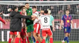 El Girona noquea al Barça y entrega el liderato de LALIGA al Real Madrid