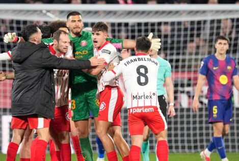 El Girona noquea al Barça y entrega el liderato de LALIGA al Real Madrid