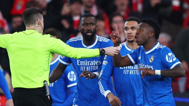 La UEFA abre una investigación por el presunto insulto racista de Prestianni a Vinicius