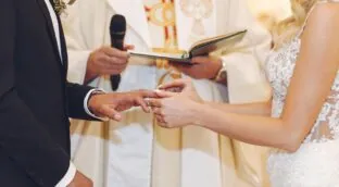 Las bodas religiosas caen un 42% en España en los últimos diez años