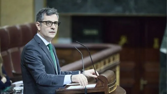 Bolaños gastó 45.000 euros en la cartelería de juzgados que el CGPJ ordenó retirar