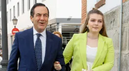 Sofía, la única hija de Bono que no aparece en sus empresas familiares: fue adoptada en Chile en 2001