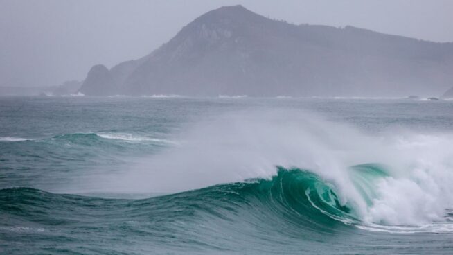 Emergencias envía un ES-Alert en Menorca para advertir del riesgo en zonas costeras