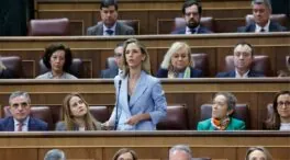 El PP pide desclasificar el historial médico de Sánchez y Bolaños le acusa de bajeza