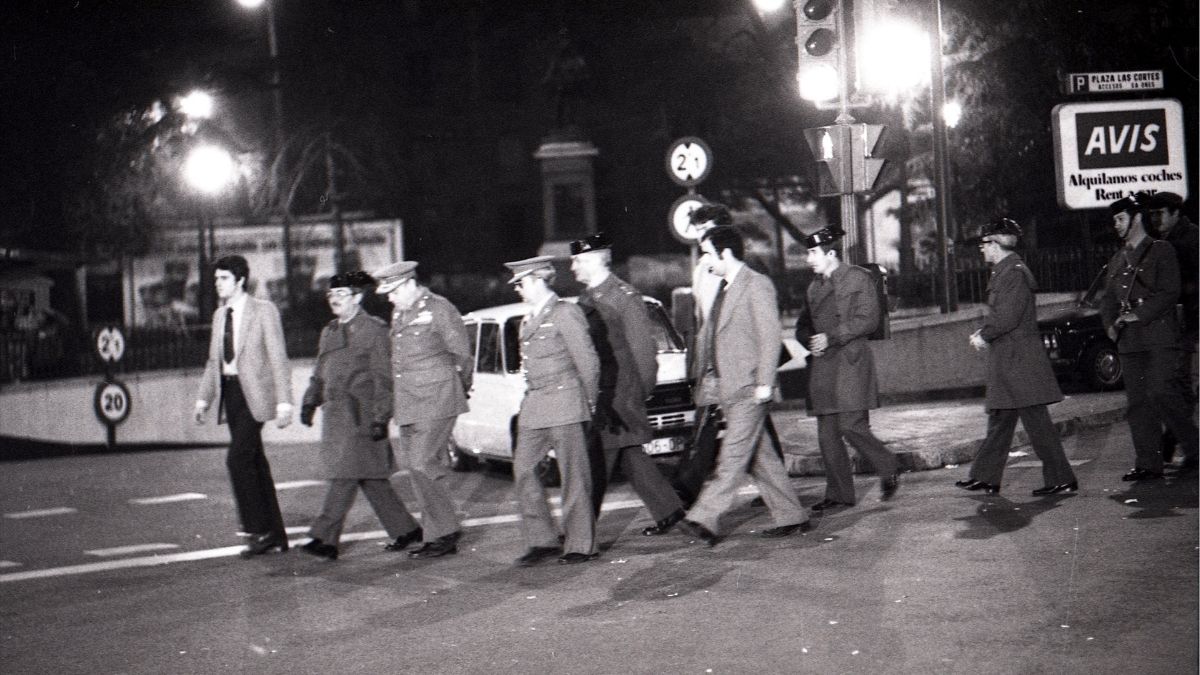 Seis miembros del Cesid «participaron activamente» en el 23-F y lo intentaron encubrir