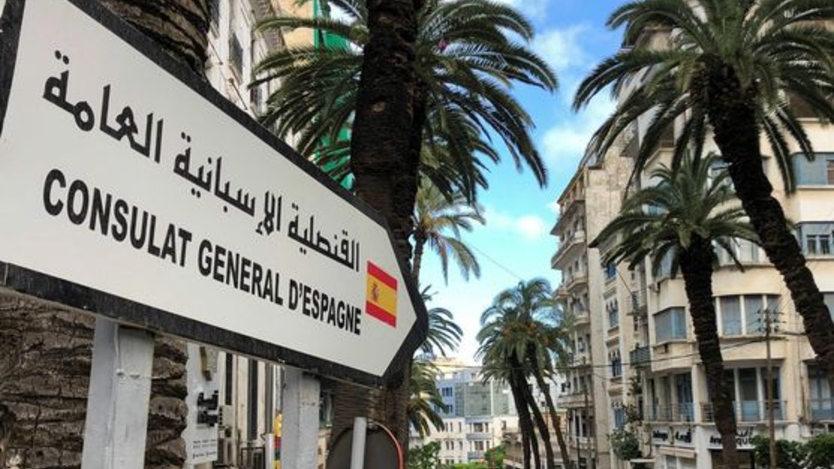 Intento de asalto al consulado español en Argel tras el anuncio de regularización de inmigrantes