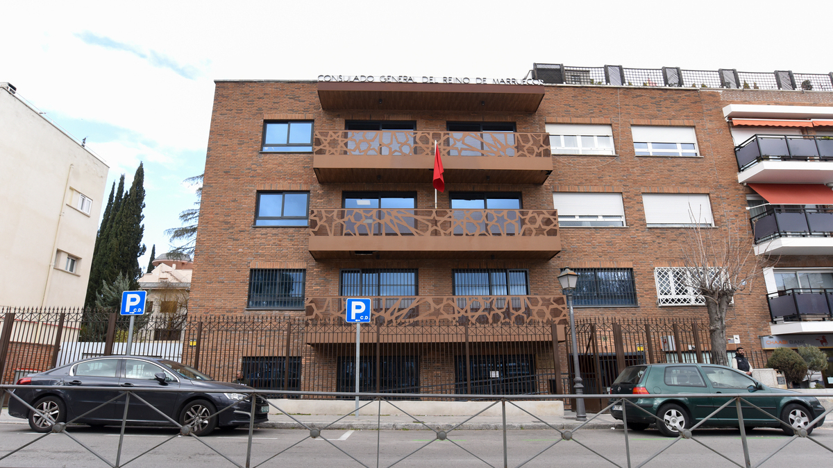 Marruecos abre una vía rápida consular para la regularización masiva de Sánchez