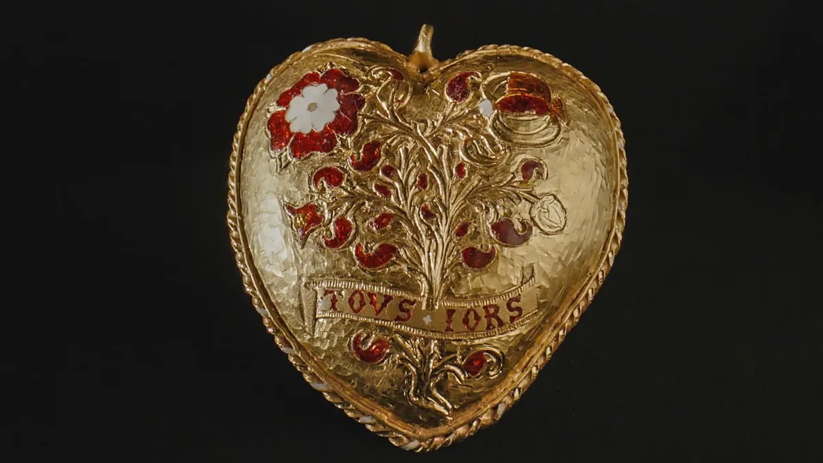 El collar Tudor que redescubre a Catalina de Aragón