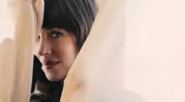 Estas son las prendas de Zara que necesitas para recrear el 'look' viral con el que Dakota Johnson ha revolucionado la sastrería clásica